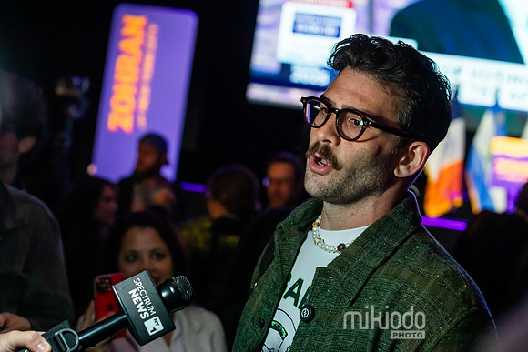 mikiodo251104_3007_LR