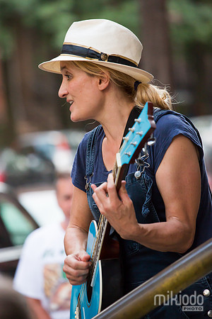 Jill Sobule at Guitar Bar Jr. Hoboken