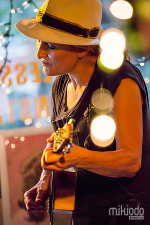 Jill Sobule at Guitar Bar Jr. Hoboken