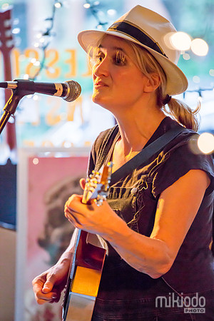 Jill Sobule at Guitar Bar Jr. Hoboken