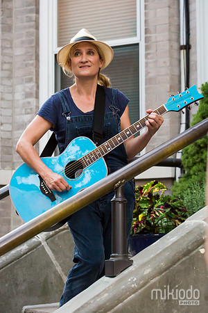 Jill Sobule at Guitar Bar Jr. Hoboken