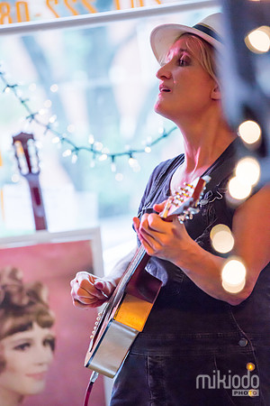 Jill Sobule at Guitar Bar Jr. Hoboken