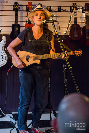 Jill Sobule at Guitar Bar Jr. Hoboken