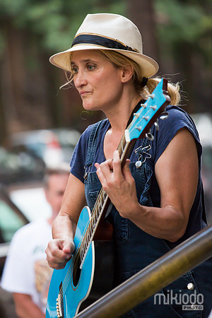 Jill Sobule at Guitar Bar Jr. Hoboken
