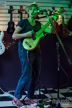 Jill Sobule at Guitar Bar Jr. Hoboken