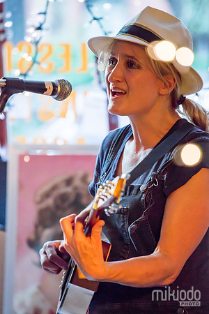 Jill Sobule at Guitar Bar Jr. Hoboken