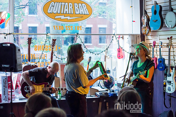 Jill Sobule at Guitar Bar Jr. Hoboken