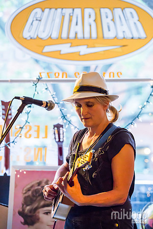 Jill Sobule at Guitar Bar Jr. Hoboken