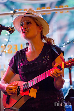 Jill Sobule at Guitar Bar Jr. Hoboken