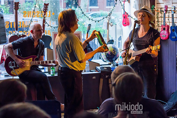 Jill Sobule at Guitar Bar Jr. Hoboken
