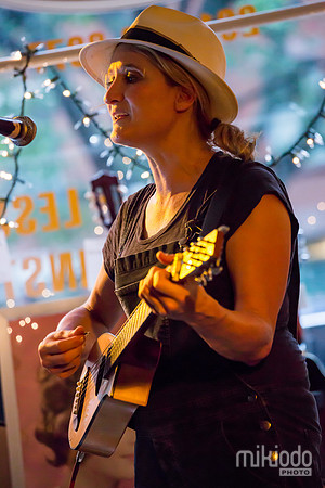 Jill Sobule at Guitar Bar Jr. Hoboken
