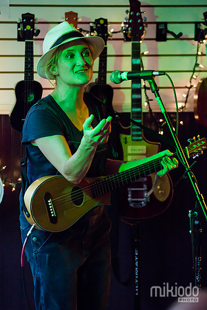 Jill Sobule at Guitar Bar Jr. Hoboken