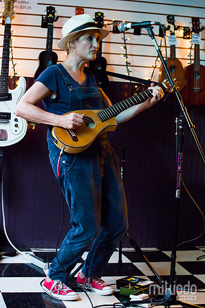Jill Sobule at Guitar Bar Jr. Hoboken