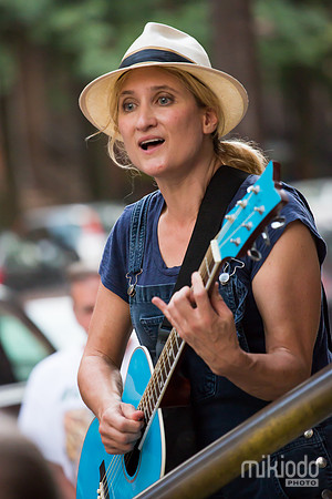 Jill Sobule at Guitar Bar Jr. Hoboken