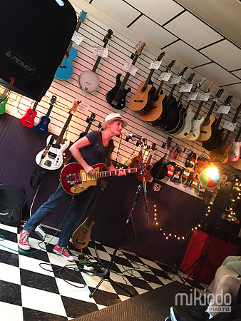 Jill Sobule at Guitar Bar Jr. Hoboken