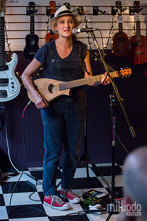 Jill Sobule at Guitar Bar Jr. Hoboken