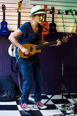 Jill Sobule at Guitar Bar Jr. Hoboken