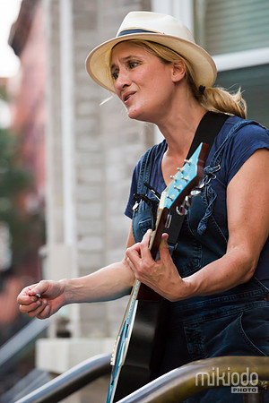 Jill Sobule at Guitar Bar Jr. Hoboken