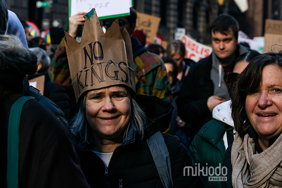 mikiodo260111_1903_LR
