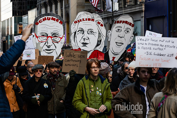 mikiodo260111_1915_LR