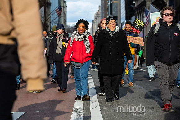 mikiodo260111_2104_LR