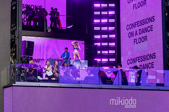 mikiodo260604_8332_LR