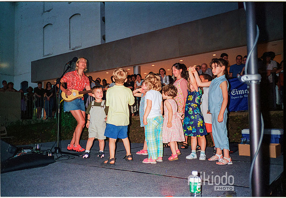 mikiodo020601_jill-sobule_02_LR