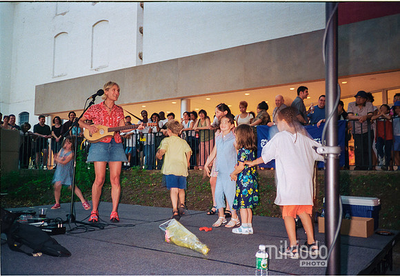 mikiodo020601_jill-sobule_06_LR