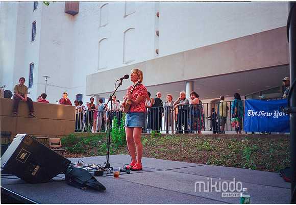 mikiodo020601_jill-sobule_26_LR
