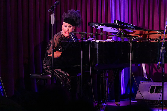 mikiodo261024_1524_MR