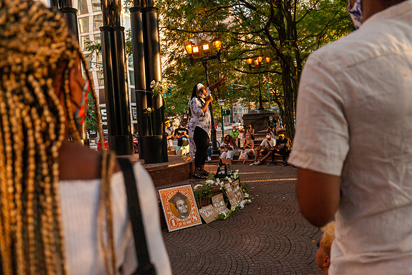 mikiodo200810_8611_LR