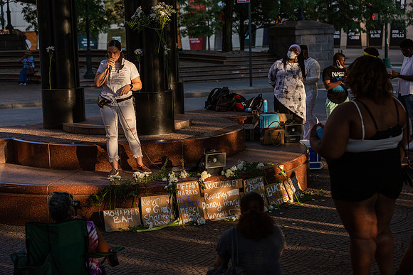 mikiodo200810_7501_LR