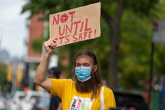 09-17 1537 where protest Mikiodo 6028