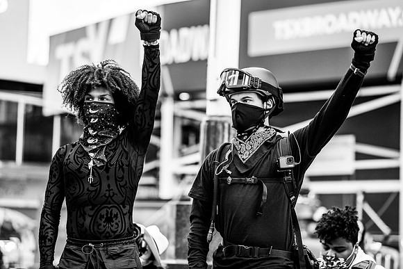 09-19 1244 where protest Mikiodo 7087-2