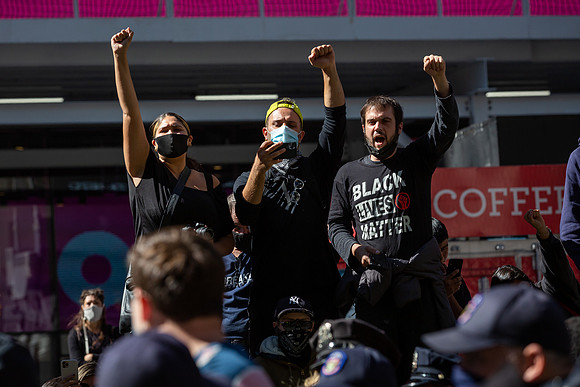 09-19 1425 where protest Mikiodo 7761