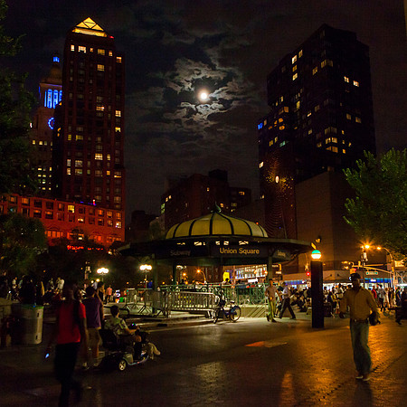 mikiodo140712_supermoon_1325_MR-sq