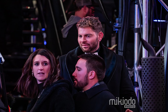 mikiodo231231_6336_LR